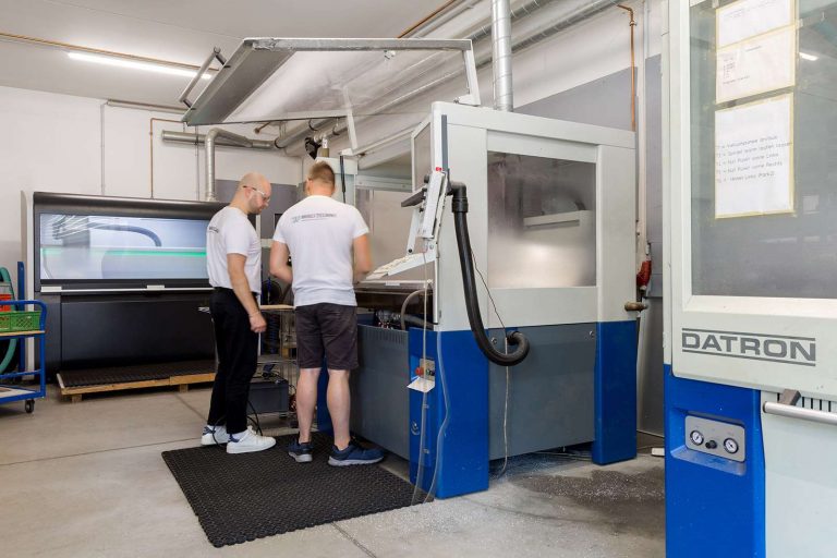 Wiko Technik - CNC Metall- und Kunststoffbearbeitung